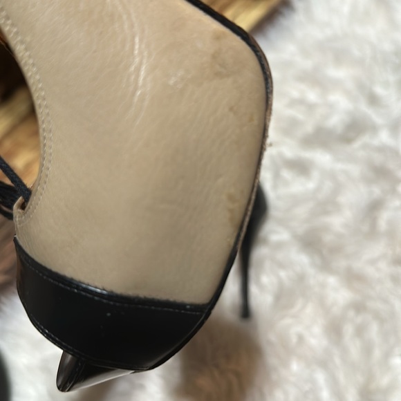 Black and tan color lock high heel shoes by LAMB Gwen Stefani.  Size 8. - Picture 9 of 9